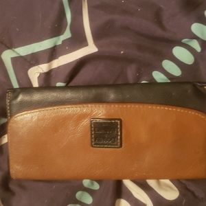 Dooney and Bourke wallet